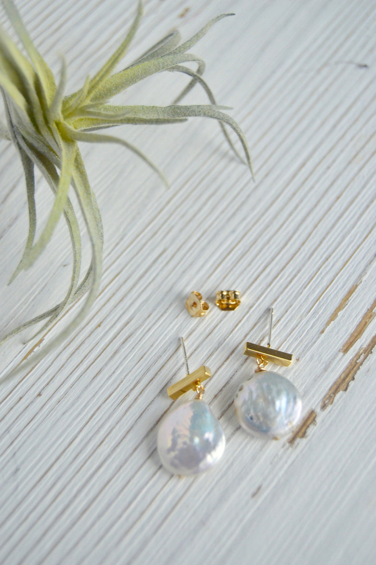 Pearl Coin Earrings Closure