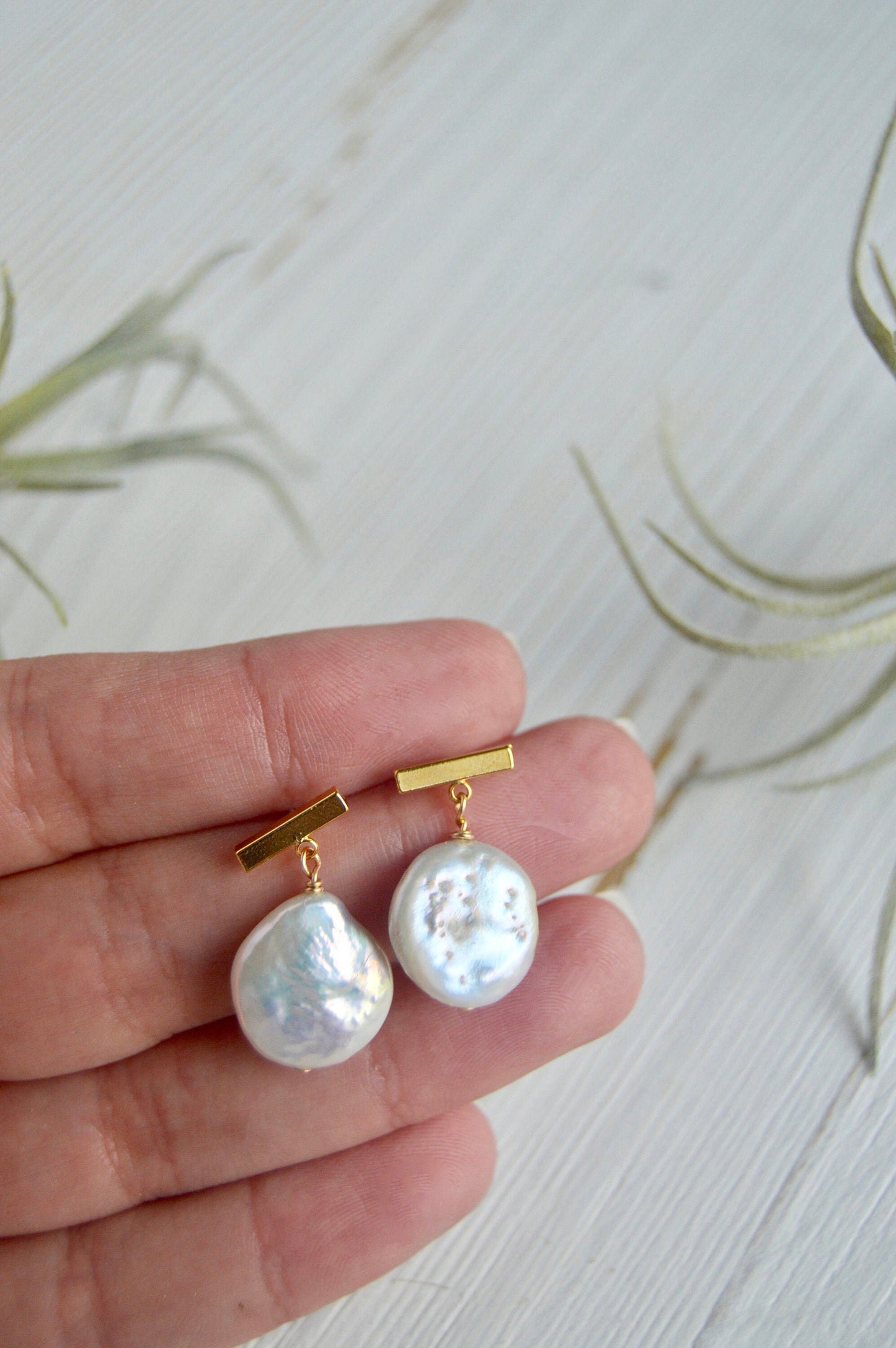 Pearl Coin Earrings Size