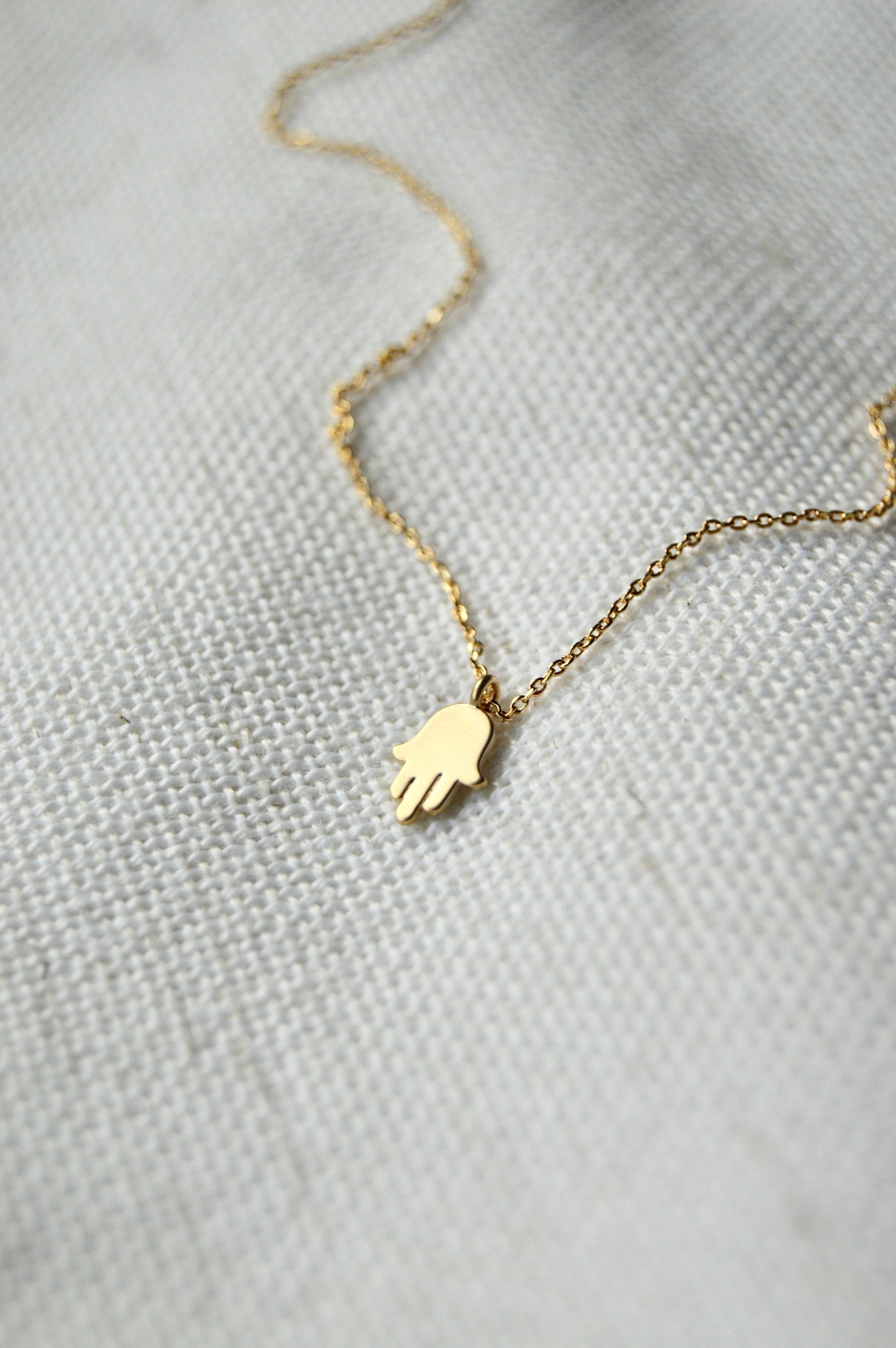 Hamsa Necklace Close