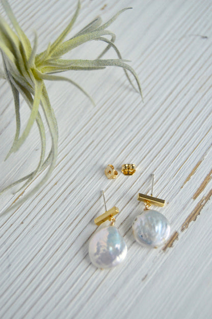 Pearl Coin Earrings Closure