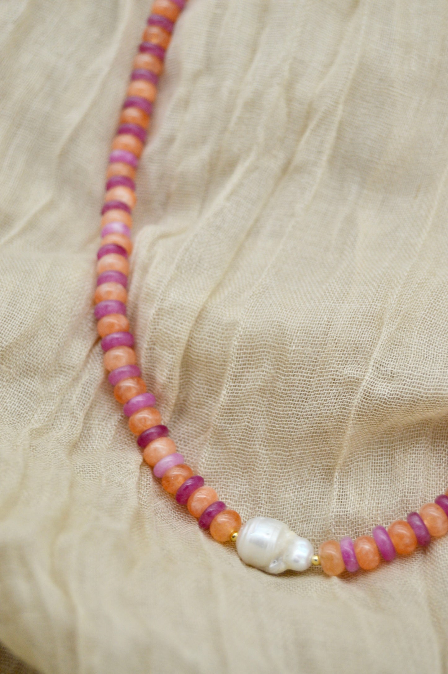 The Luzia Necklace Side