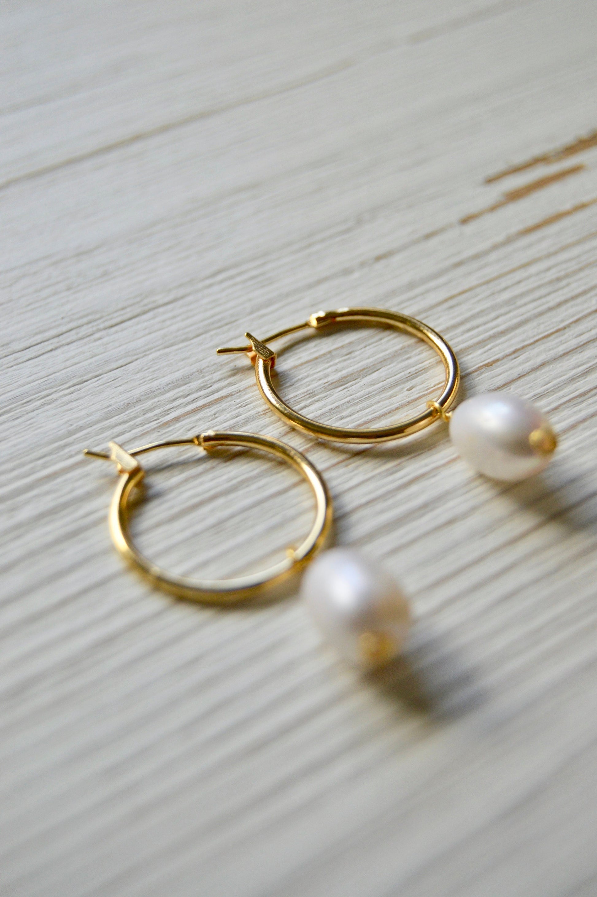 The Maris Pearl Hoop Earrings Flatlay Side