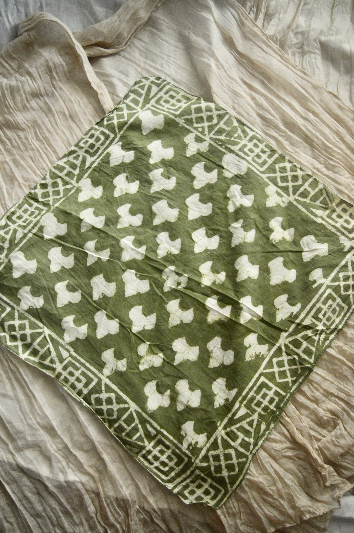 The Terra Bandana Print
