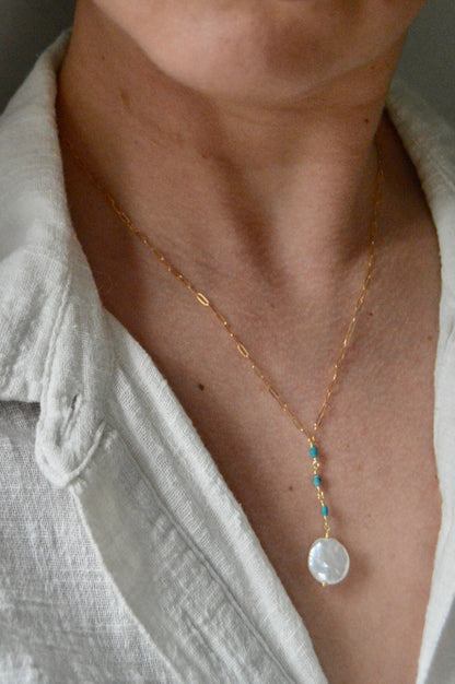Turquoise and Pearl Necklace Model